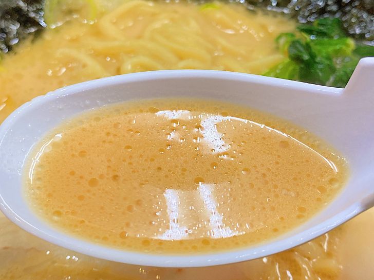 味玉ラーメンのスープ